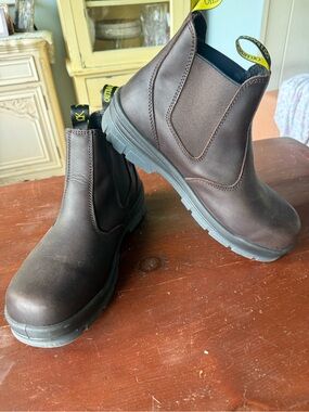 Blundstone-Inspired Men’s Chelsea Work Boots - Brown